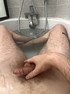 TomieSoichi online show from October 10, 2025, 4:57 am