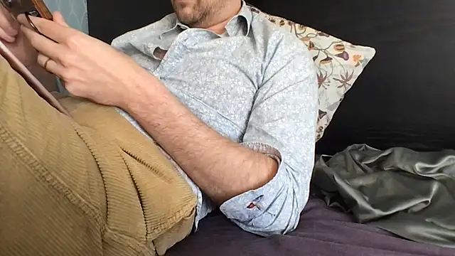 TomieSoichi online show from September 15, 2025, 3:45 pm