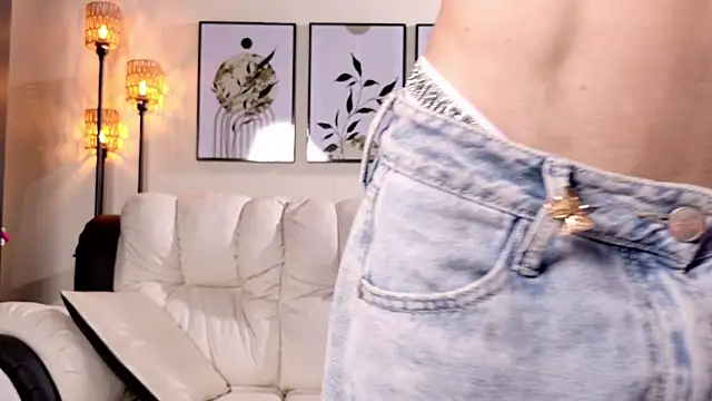 Violeta Foxz online show from March 20, 2026, 8:21 pm