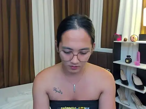 URHottestAngel online show from November 8, 2025, 6:22 pm