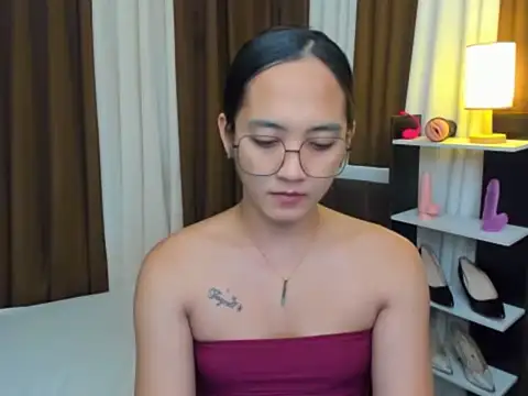 URHottestAngel online show from October 27, 2025, 12:50 pm