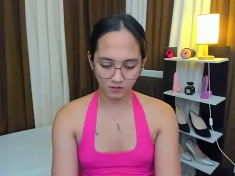 URHottestAngel online show from October 23, 2025, 12:37 pm