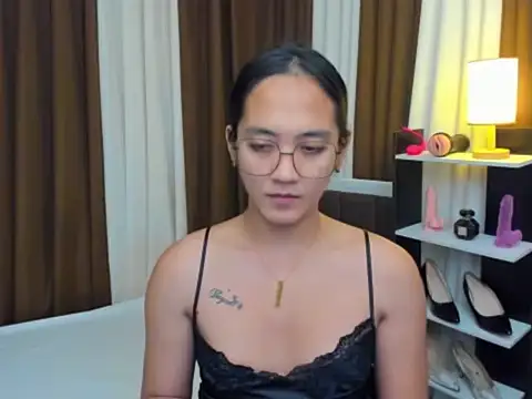 URHottestAngel online show from October 28, 2025, 12:37 pm