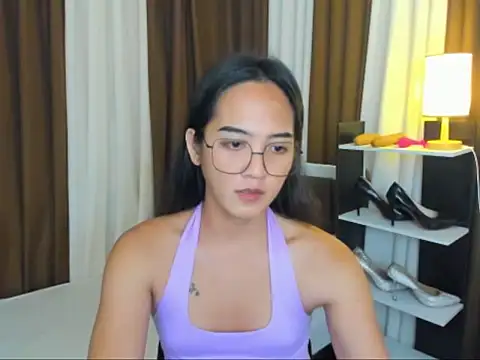 URHottestAngel online show from September 11, 2025, 5:13 pm