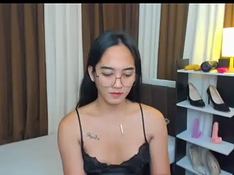 URHottestAngel online show from September 20, 2025, 5:34 am