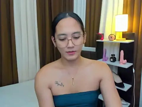 URHottestAngel online show from October 26, 2025, 1:22 pm