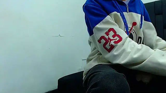 Snapshot of daniel_evans69 chatting on October 9, 2025, 12:06 pm daniel evans69 online show from October 9, 2025, 12:06 pm
