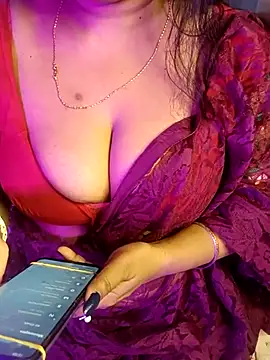 Snapshot of monaa-darling chatting on October 9, 2025, 7:25 pm monaa-darling online show from October 9, 2025, 7:25 pm