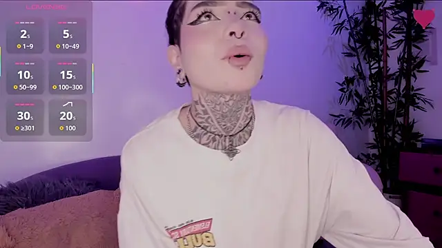 Snapshot of Sammy_f_uck chatting on October 18, 2025, 1:40 am Sammy f uck online show from October 18, 2025, 1:40 am