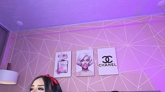 ela petit online show from March 27, 2026, 7:50 am