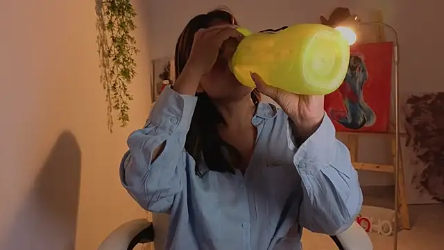  Sophia 111 online show from November 22, 2025, 9:57 pm