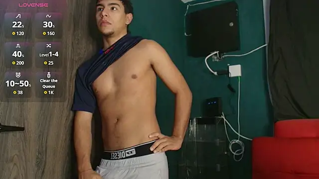 CHR58  online show from November 4, 2025, 11:52 pm