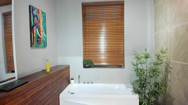 MrJustin  online show from September 26, 2025, 2:02 pm