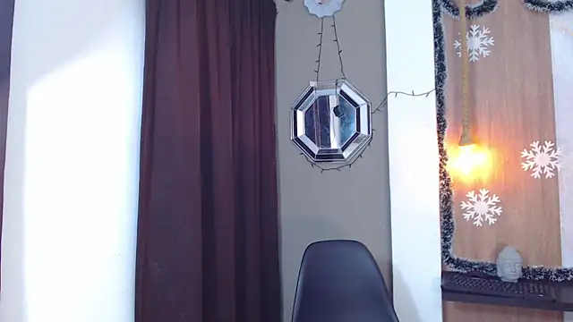 miss leidy  online show from January 16, 2026, 3:21 am