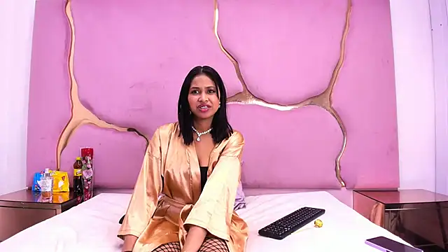 Snapshot of Amaia_Sophia chatting on February 14, 2026, 3:34 pm Amaia Sophia online show from February 14, 2026, 3:34 pm