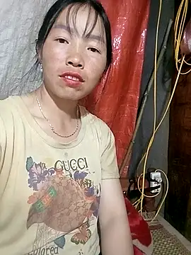 hera-00 online show from September 15, 2025, 2:39 pm