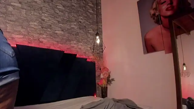 Emily Brown18 online show from April 10, 2026, 3:35 am