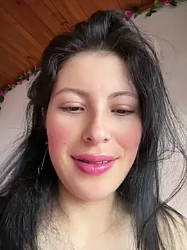 Mia salinass online show from May 12, 2026, 7:09 pm