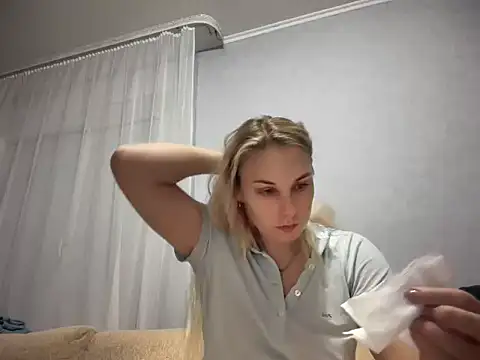 NikexPretty online show from November 14, 2025, 3:48 pm