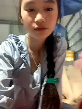 -Lie-06 online show from September 12, 2025, 4:23 am