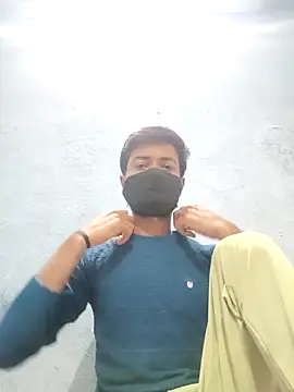 GirlsCrush  online show from February 21, 2026, 11:45 am