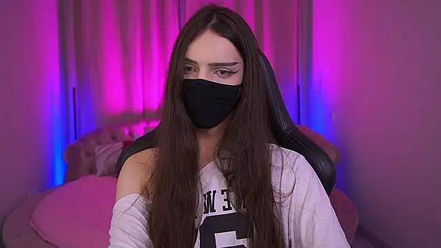 PixelShadee online show from September 16, 2025, 6:25 am