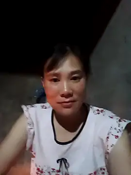 Snapshot of lai_tay chatting on October 3, 2025, 10:33 pm lai tay online show from October 3, 2025, 10:33 pm