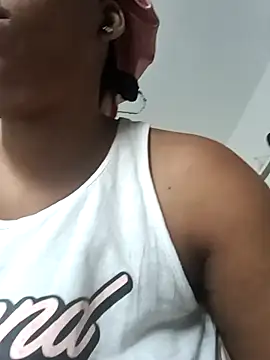 HappygalTheQueen online show from January 13, 2026, 11:47 am