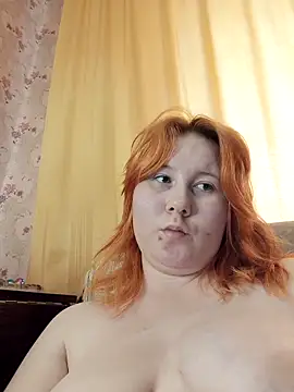 MiaKissy online show from December 17, 2025, 3:50 pm