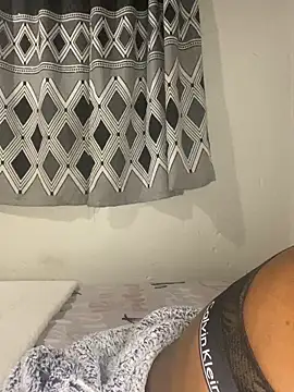 Snapshot of Crazyqueenxxx chatting on September 25, 2025, 11:33 pm Crazyqueenxxx online show from September 25, 2025, 11:33 pm