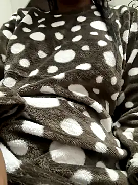 Snapshot of HeerStd chatting on November 16, 2025, 4:28 am HeerStd online show from November 16, 2025, 4:28 am