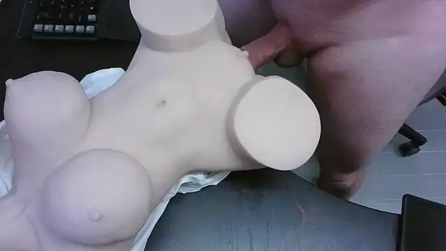 sissy saski online show from February 10, 2026, 4:06 pm