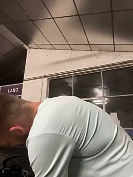 Snapshot of pimousssse chatting on October 4, 2025, 1:29 am pimousssse online show from October 4, 2025, 1:29 am