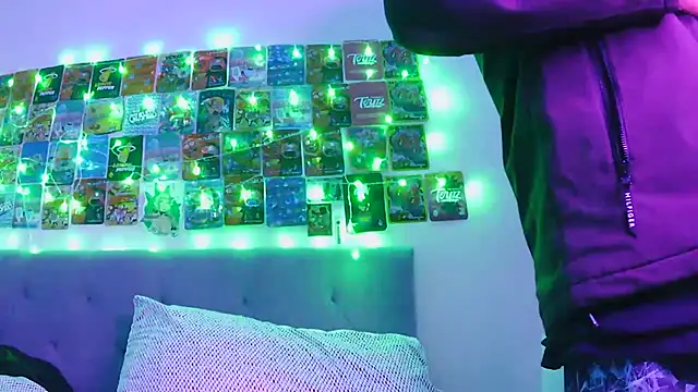 risktakinndolo online show from November 30, 2025, 8:31 pm