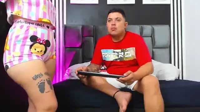 Hornycouple Hot online show from October 1, 2025, 1:04 pm