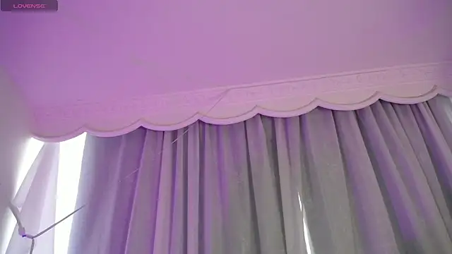 Snapshot of Annie_A_ chatting on September 27, 2025, 12:00 pm Annie A online show from September 27, 2025, 12:00 pm