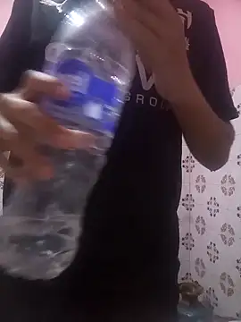 boy arabe 20 online show from March 26, 2026, 10:18 pm