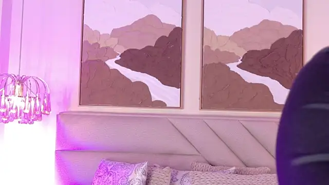 kendalFox  online show from November 16, 2025, 3:50 pm