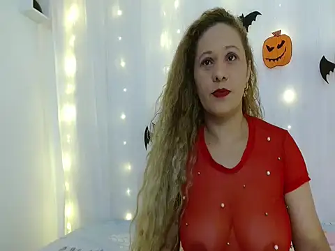 NoraParkeer online show from October 8, 2025, 7:03 pm