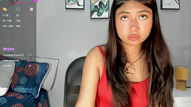 KimTayloor1 online show from October 2, 2025, 7:39 pm