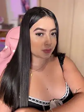 Emiily Moore1 online show from January 11, 2026, 6:48 pm