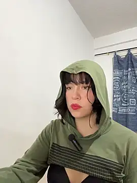 aliciia 23 online show from November 13, 2025, 11:19 pm