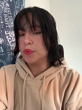 aliciia 23 online show from October 25, 2025, 7:36 pm