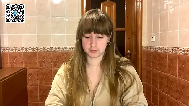 MaroonMoon  online show from November 21, 2025, 8:52 pm