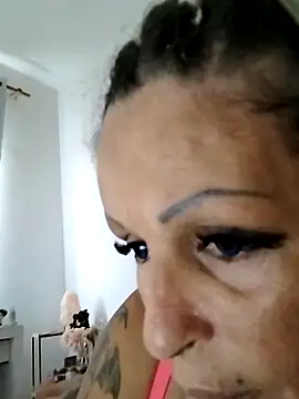 canariamorbosa online show from October 16, 2025, 1:19 pm