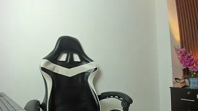 amaia w  online show from September 20, 2025, 3:22 am