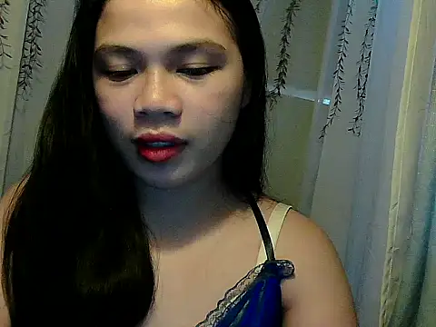 Snapshot of Zachariah_05 chatting on November 14, 2025, 7:34 am Zachariah 05 online show from November 14, 2025, 7:34 am