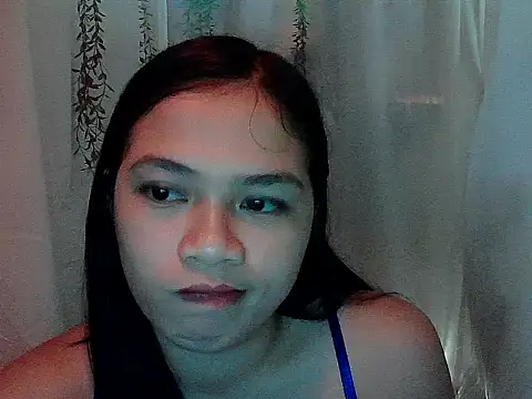 Snapshot of Zachariah_05 chatting on November 2, 2025, 1:10 am Zachariah 05 online show from November 2, 2025, 1:10 am