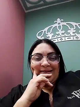 tiffany Johnson1 online show from October 1, 2025, 11:30 pm