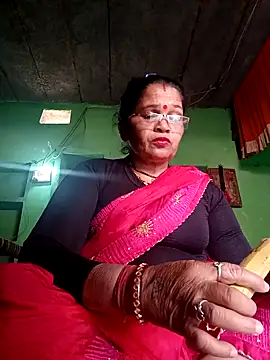 Manavi x online show from March 4, 2026, 9:17 am